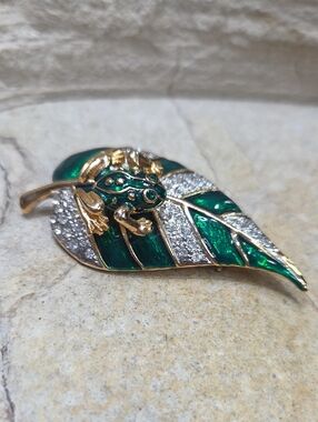 Gold-Tone Green Enamel Frog on Leaf Brooch - Women Jewelry